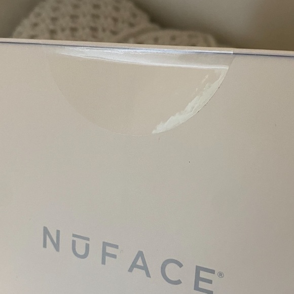 BRAND NEW, unopened box, NUFACE TRINITY - Picture 2 of 6